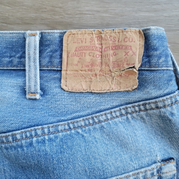 Vintage Levis 501 Blue Button Fly Jeans USA Made 32x32 Distressed Redline - Picture 9 of 11